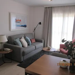 Private Inside Wyndham Close To Appartement