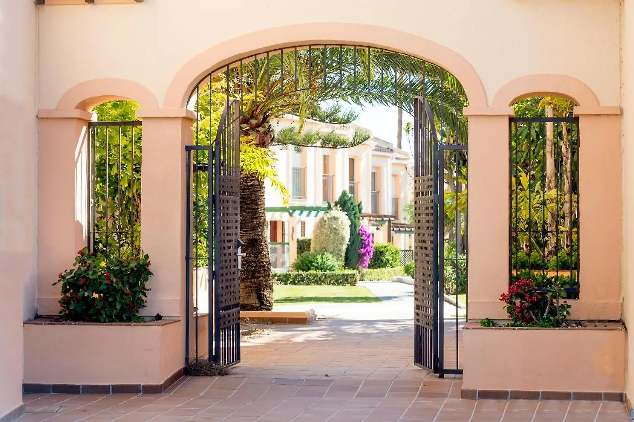 Ramada Residences By Wyndham Costa Del Sol El Faro Aparthotel